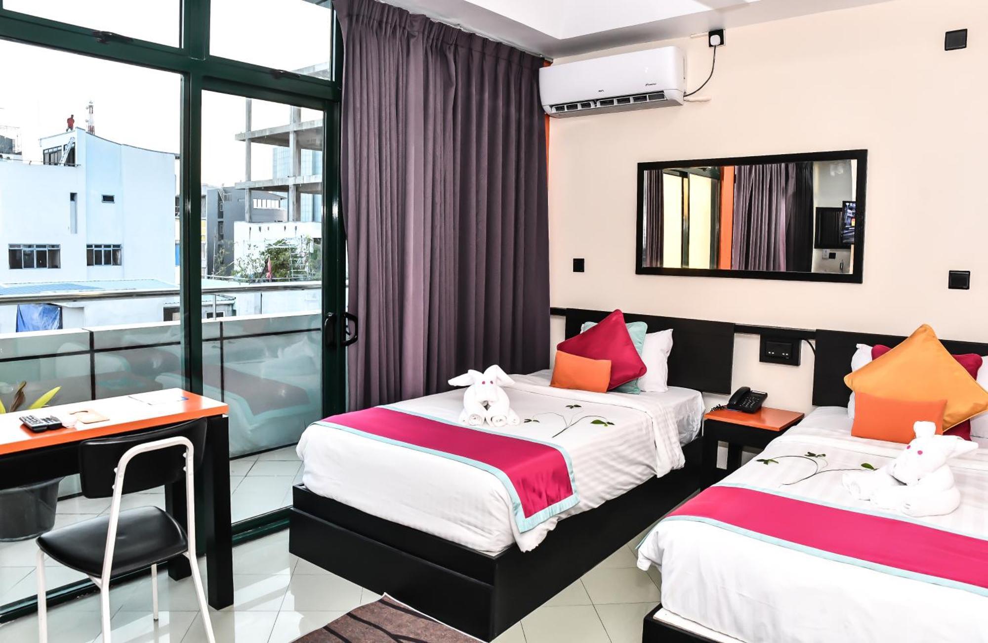 The Beehive Hotel Malé Eksteriør billede