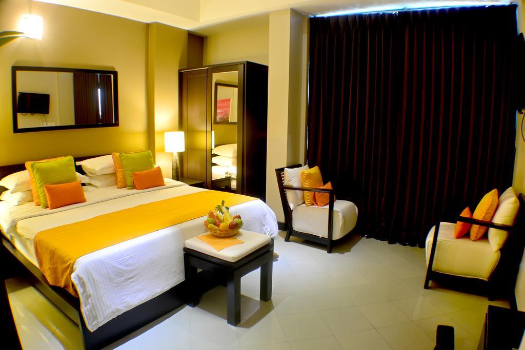 The Beehive Hotel Malé Eksteriør billede
